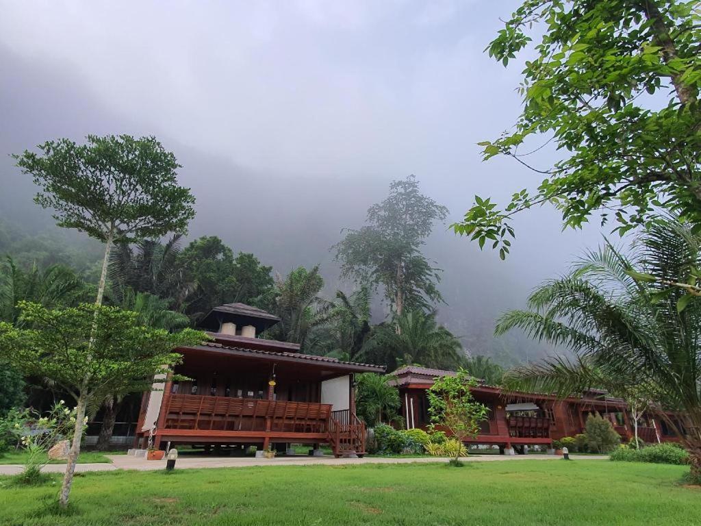 Phuphayot Resort Trang Ngoại thất bức ảnh