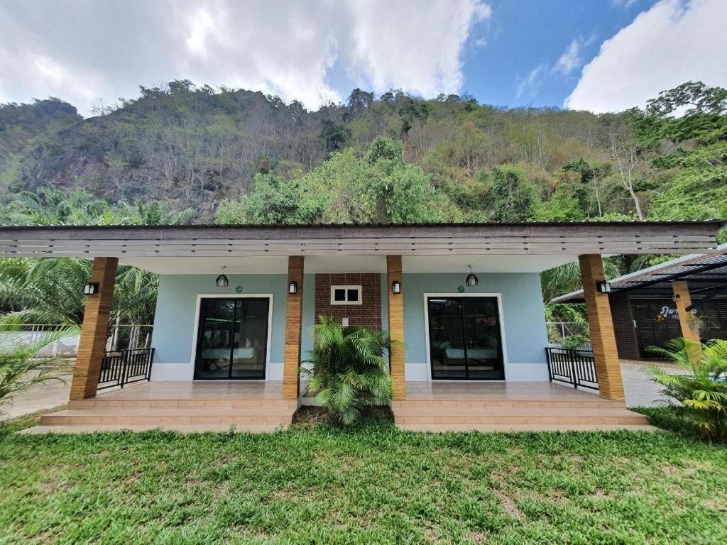 Phuphayot Resort Trang Ngoại thất bức ảnh