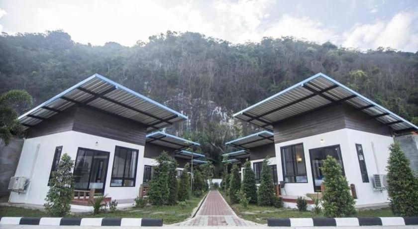 Phuphayot Resort Trang Ngoại thất bức ảnh