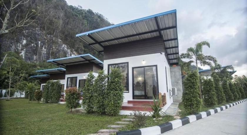 Phuphayot Resort Trang Ngoại thất bức ảnh